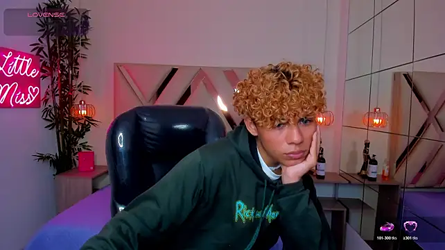 Czat XXX na żywo – Anyelo_Twink