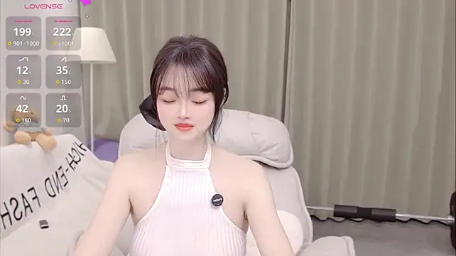 uikyy1 Chat XXX live