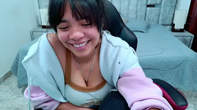 laureentt_ – Live XXX-chat