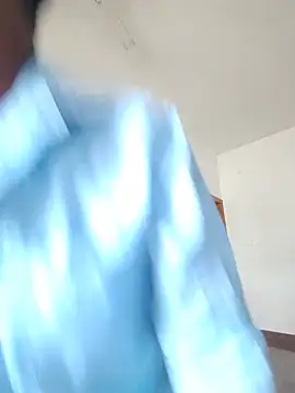 Chat +18 de Paramkeerthi ao vivo