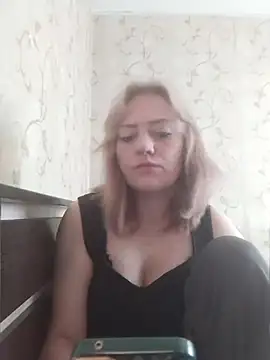 BettyBennett_ Adlı Modelin Canlı XXX Sohbeti