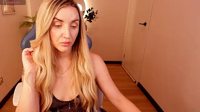 White_F0x Live XXX-Chat