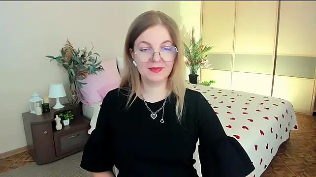 YourUniverser live XXX chat