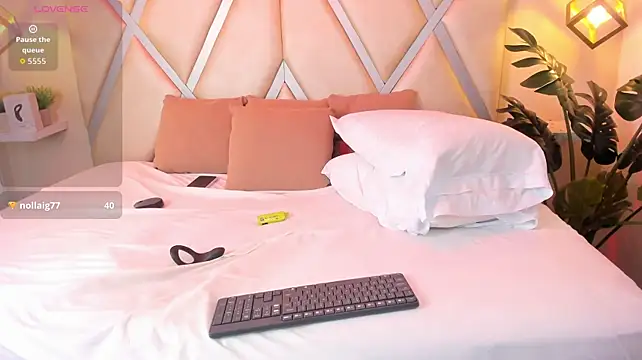 Clarentz Live XXX-Chat
