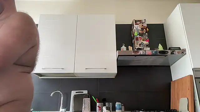 theitalianbear's Webcam Show