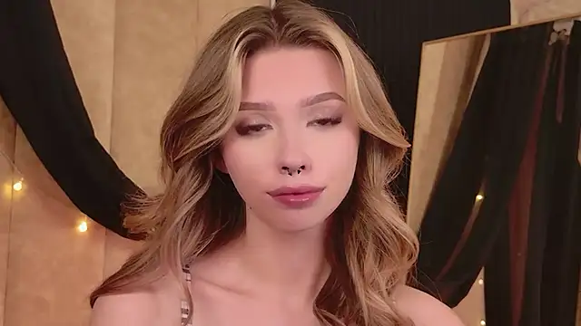 Sierra_FaneのライブXXXチャット