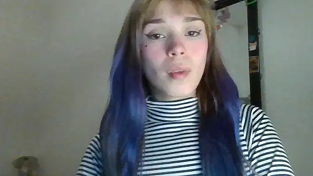 loletabb Show in webcam