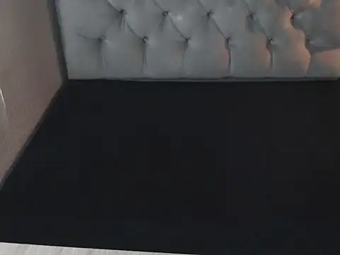 AuroraSkyX live XXX chat