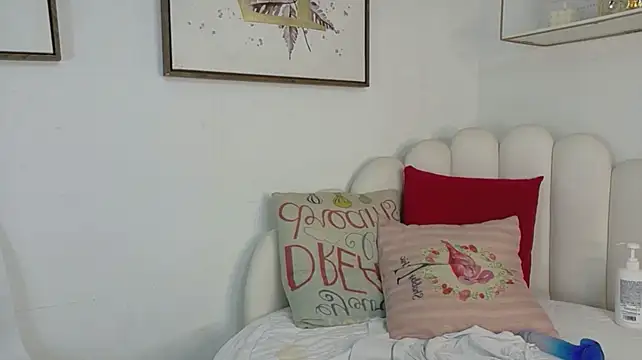 แชท XXX สดของ Cassandra_Armani