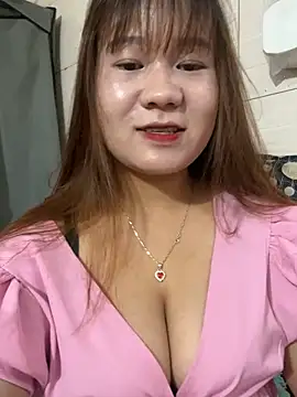 Liness101 Show Webcam