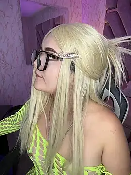 XXX chat uživo modela lya_nekko_