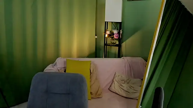 Chat +18 de LeticiaRomano ao vivo