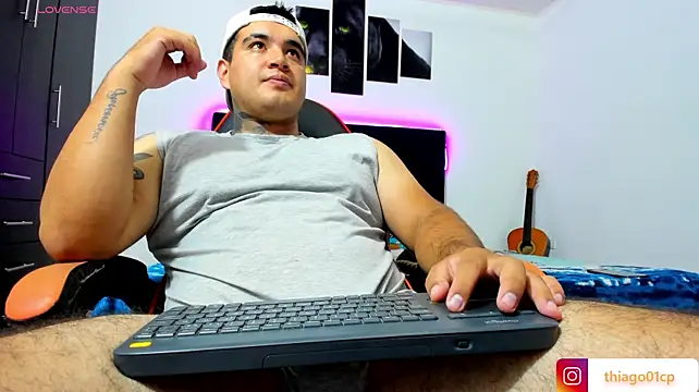 Chatroom XXX en direct de thiago__cp01