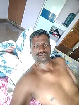 Paramkeerthi: απευθείας συνομιλία ΧΧΧ
