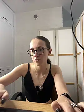 MartiniiSelenna's Live XXX Chat