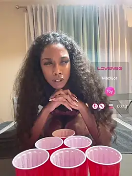 mismialove's Webcam Show