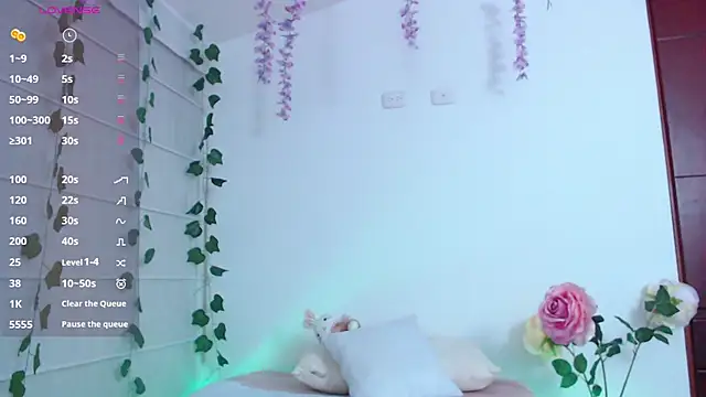 Sarabubbien Live XXX chat
