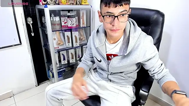 Alexx_bigcockk Webcam Show