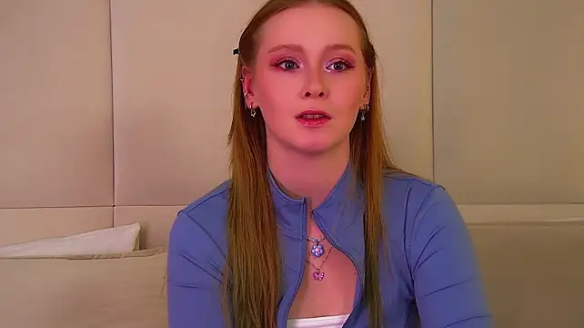 AgataFoxleyn Live XXX chat