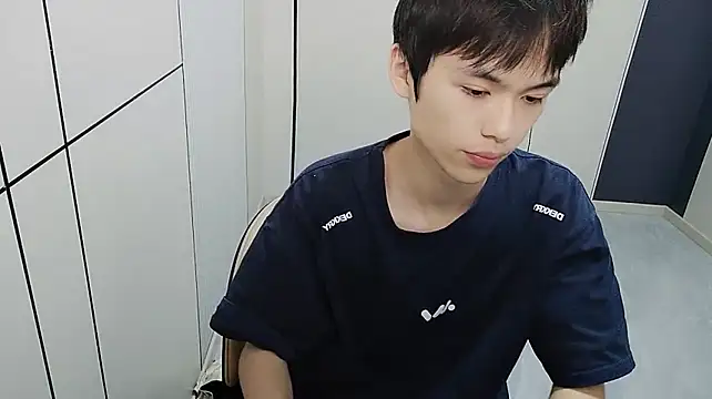 T2028T live XXX chat