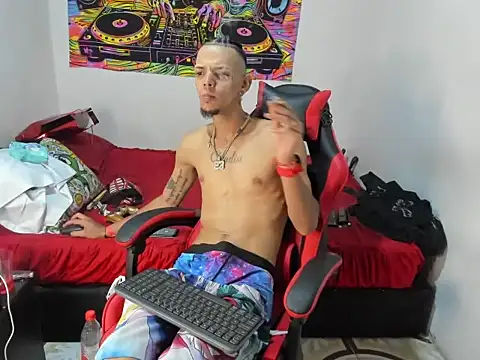 הופעת וובקאם של Douglas_Gallegos1