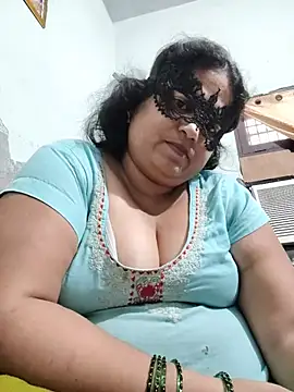 Hot_indian_MilfのライブXXXチャット