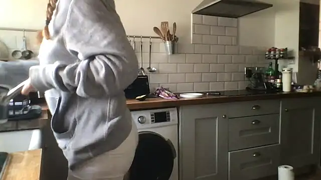 gingergymbunny Adlı Modelin Web Kamerası Şovu