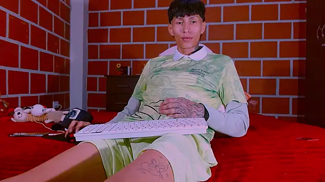 daniel_X18X 网络视讯表演