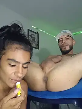 Chatroom XXX en direct de Leslly_