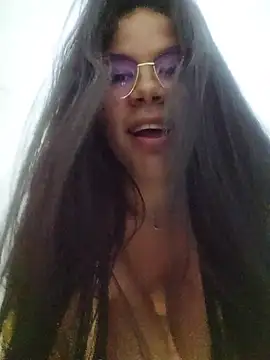 Chat +18 de Candy_Sofie ao vivo