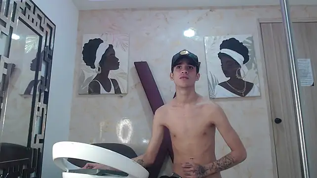 GOLDEN_BOSS Live XXX-chat