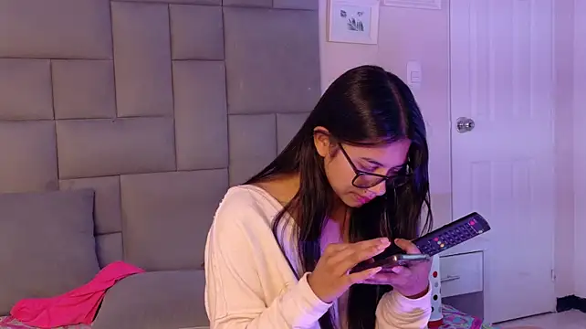 IsaSweett's Live XXX Chat