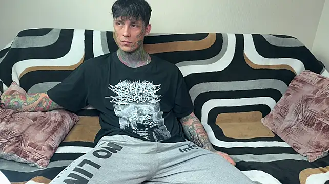 Anubisgods élő XXX-chatje