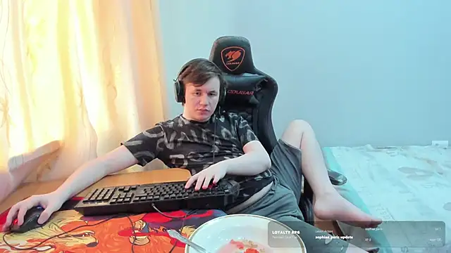 iliaskrislove live XXX chat