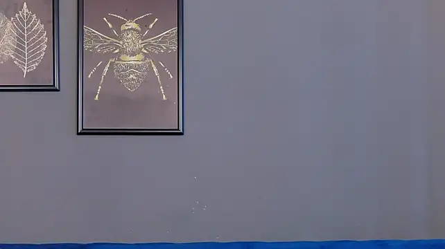 AnneHove live XXX chat