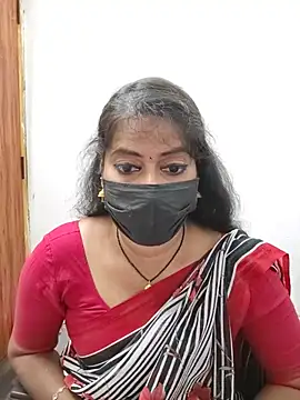 Chat XXX en directo de tamil_Sigappu_Roja