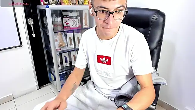Chat XXX ao vivo de Alexx_bigcockk