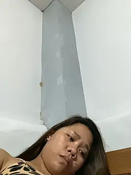 -CLARAMommy- – Naživo XXX chat