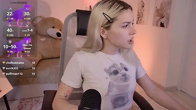 AuroraWrenfield live XXX chat