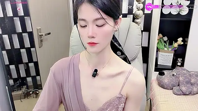 Yueyue-MM live XXX chat