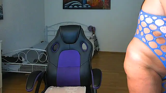 Syllyn Live XXX chat