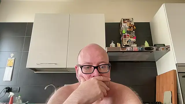 theitalianbear Webcamshow