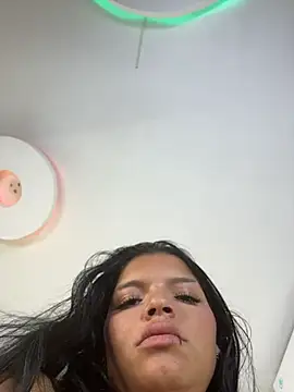 Chatroom XXX en direct de Aprilrose_