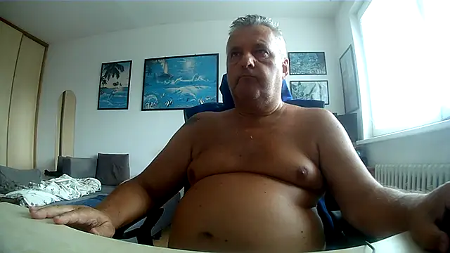 צ'אט XXX בשידור חי של Robert_SK1