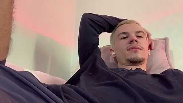 Jeremy1Scott – Naživo XXX chat