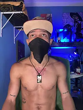 Chat XXX en directo de CRAZY-BOY99