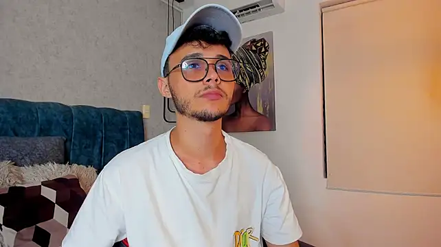 Alhan_Twink 라이브 XXX 채팅
