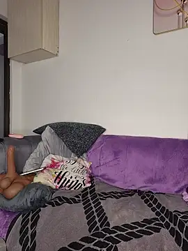 ThickianaRider's Webcam Show