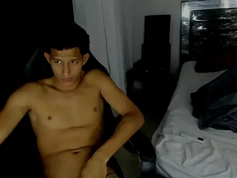 master_badboy's Webcam Show