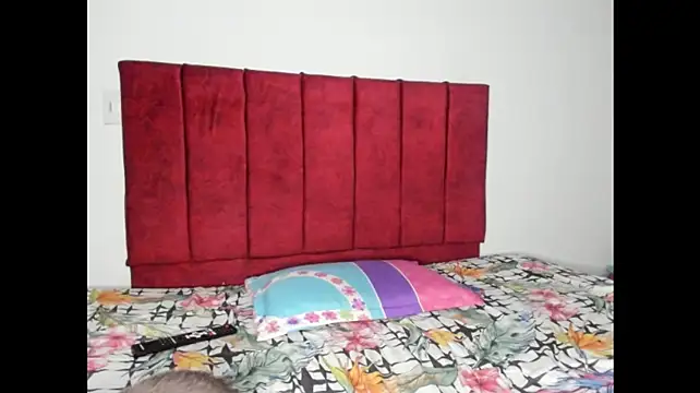 Chatroom XXX en direct de ScarletWitch_X